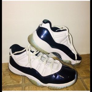 JORDAN RETRO 11 LOW “EMERALD RISE” MENS SHOES!